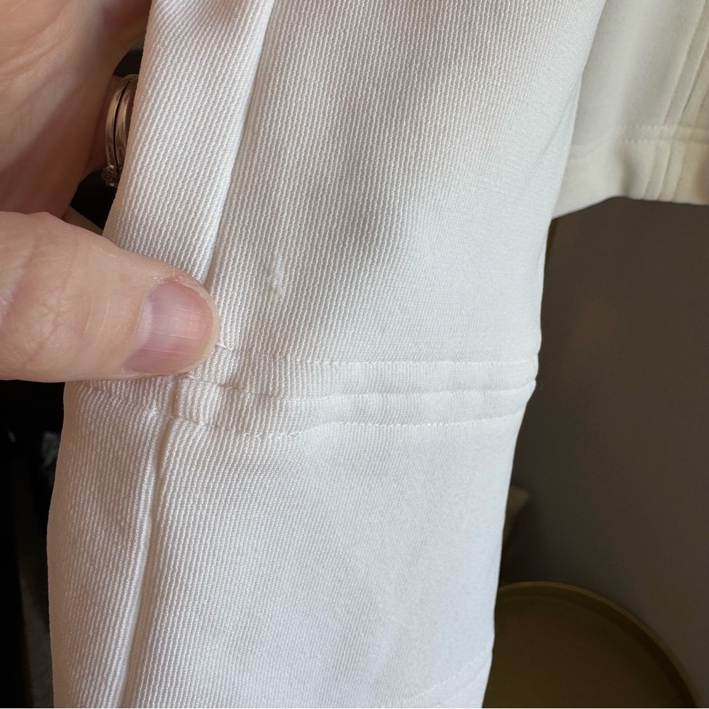 Boston Proper Sporty Zip Front Creamy White Knit Jacket w/Vented Sleeve - Small - Picture 13 of 17